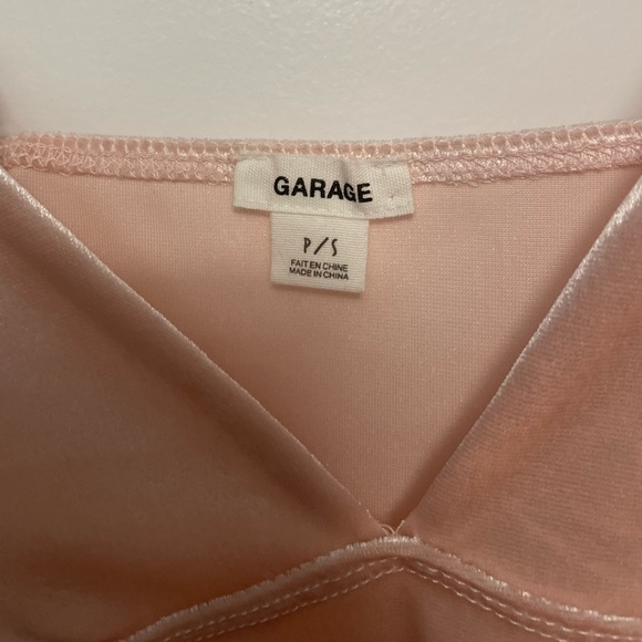 Velvet crop top - Picture 3 of 3